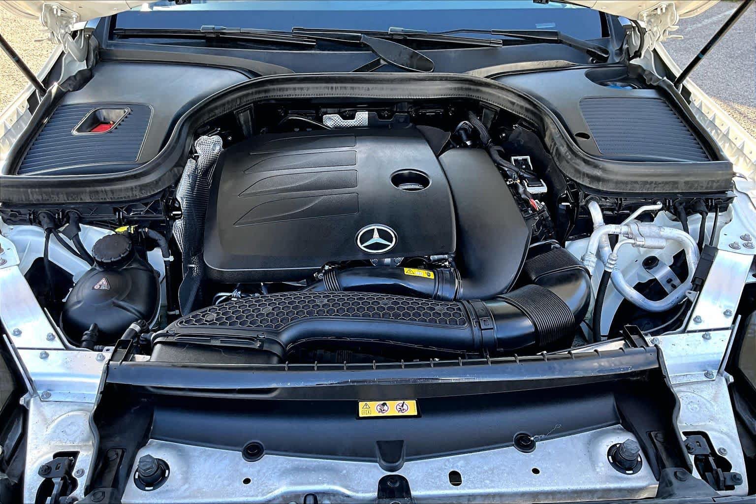 Used 2022 Mercedes-Benz GLC 300 image 32