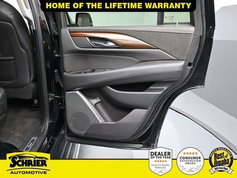 Used 2020 Cadillac Escalade Premium Luxury image 42