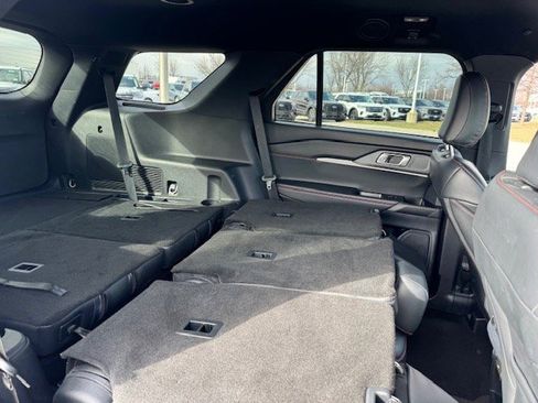 Certified 2025 Ford Explorer ST-Line w/ ST-Line Street Pack image 34