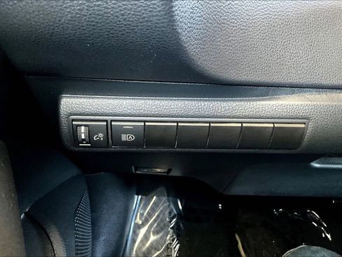 Used 2024 Toyota Corolla SE FWD image 16