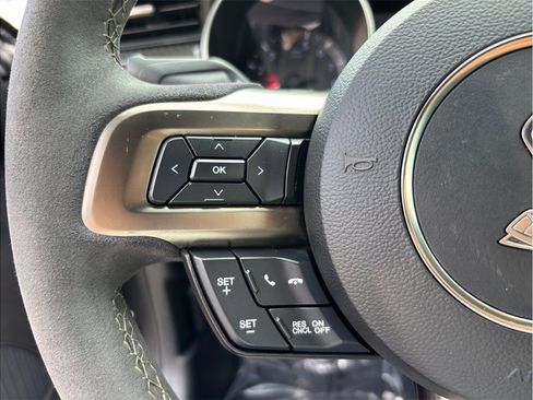 Used 2020 Ford Mustang Shelby GT350 w/ Technology Package RWD image 26