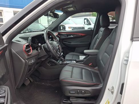 Used 2024 Chevrolet TrailBlazer RS w/ Convenience Package AWD/4WD image 13