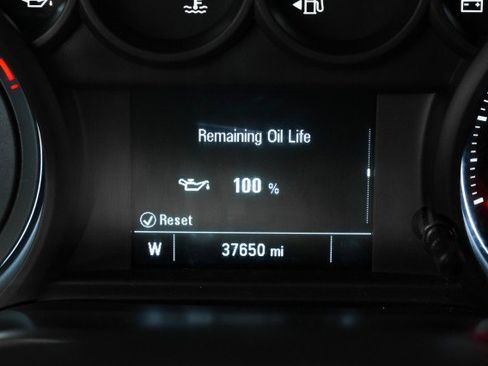 Used 2019 Chevrolet Silverado 1500 Custom w/ Custom Value Package image 17