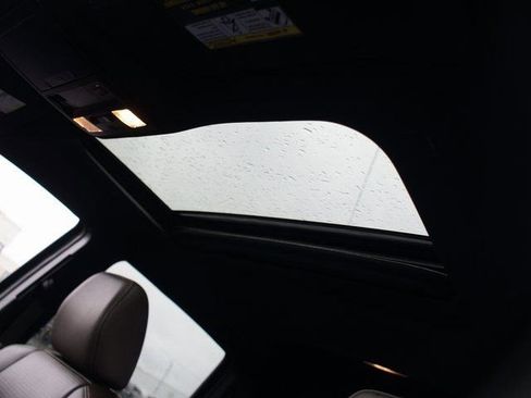 Used 2022 Toyota Tacoma Limited image 6