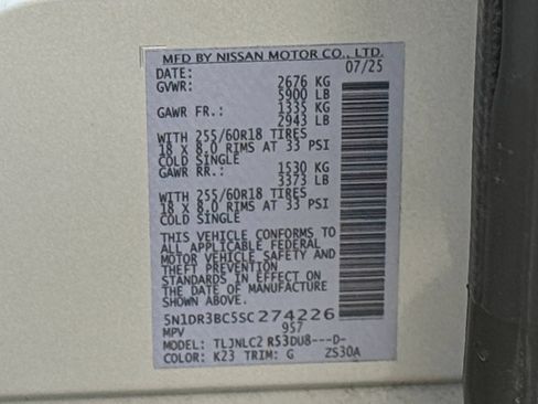 Used 2025 Nissan Pathfinder SV AWD/4WD image 31