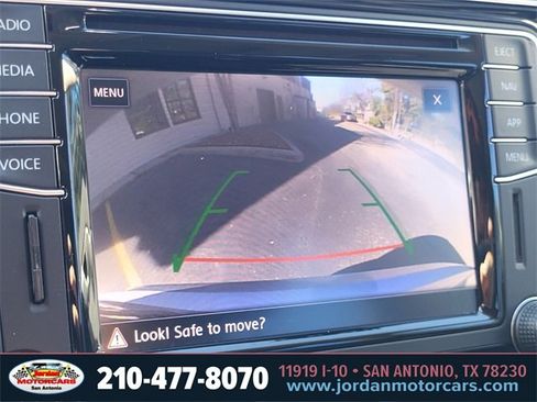 Used 2018 Volkswagen Passat 2.0T SE image 21