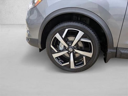 Used 2021 Nissan Rogue Sport SL image 23