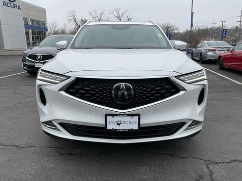 Used 2022 Acura MDX SH-AWD w/ Advance Package image 2