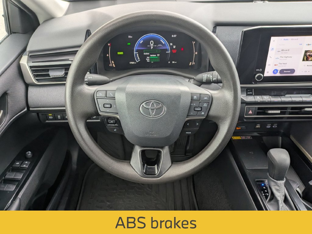 Used 2025 Toyota Camry LE w/ Convenience Package FWD image 33