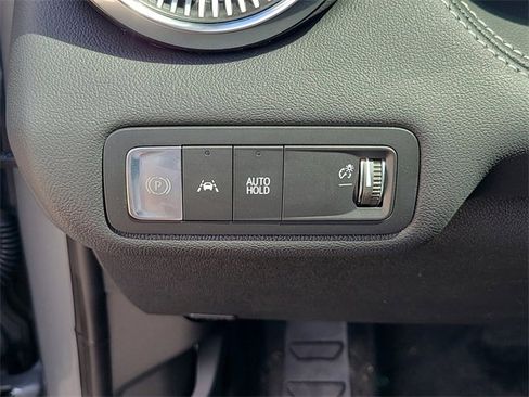 New 2025 Chevrolet Blazer EV LT image 24