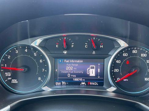 Used 2020 Chevrolet Equinox LT w/ LPO, Floor Liner Package FWD image 17