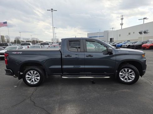 Used 2021 Chevrolet Silverado 1500 Custom image 15