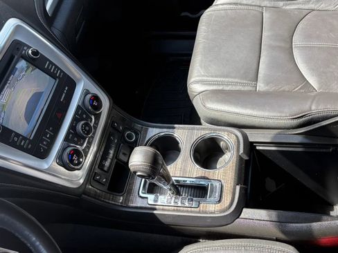 Used 2016 GMC Acadia SLT image 20