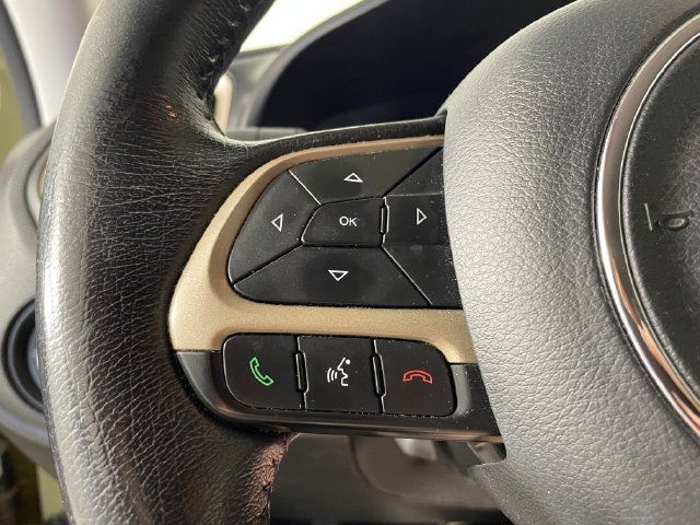 Used 2015 Jeep Renegade Latitude w/ Popular Equipment Group AWD/4WD image 11