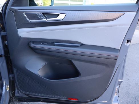 New 2026 Volkswagen Atlas Peak Edition image 24