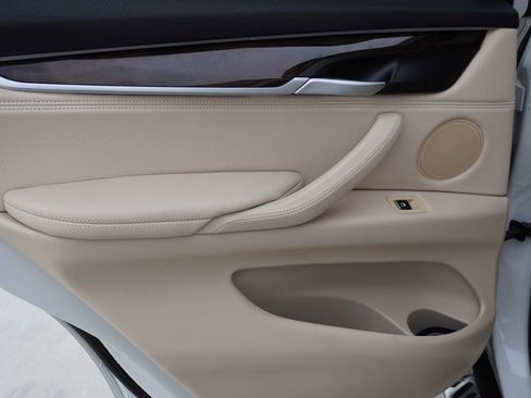 Used 2015 BMW X5 xDrive50i image 20