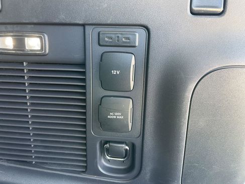 Used 2025 Ford Expedition Max Active AWD/4WD image 46