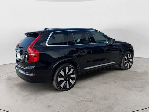 Certified 2024 Volvo XC90 T8 Plus w/ Protection Package Premier AWD/4WD image 7