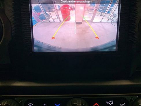 Used 2022 Jeep Wrangler Unlimited Sport image 9