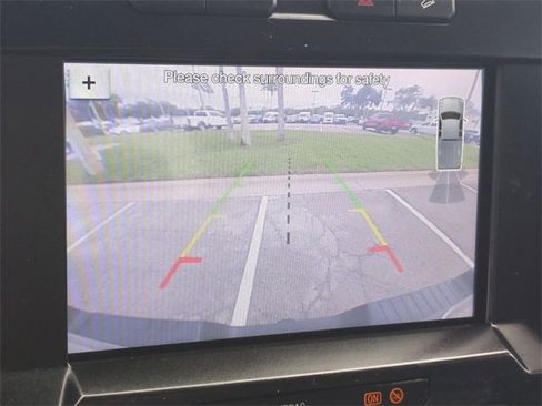 Certified 2017 Ford F250 Lariat w/ FX4 Off-Road Package image 20