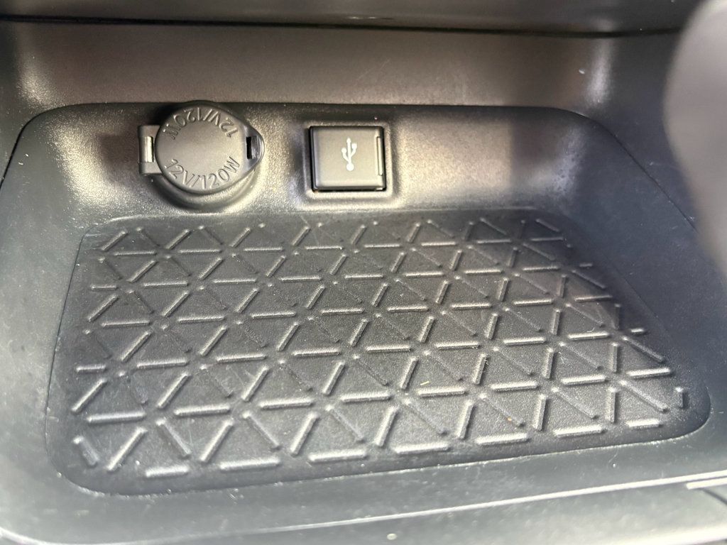 Used 2021 Toyota RAV4 XLE Premium FWD image 15