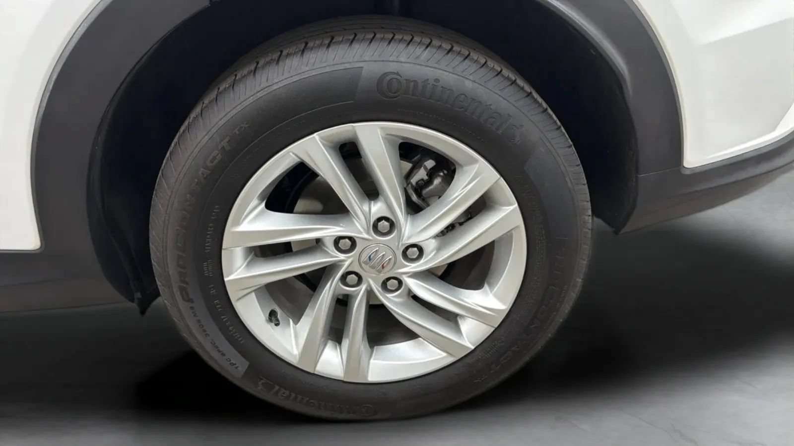 Used 2025 Buick Envista Preferred FWD image 28
