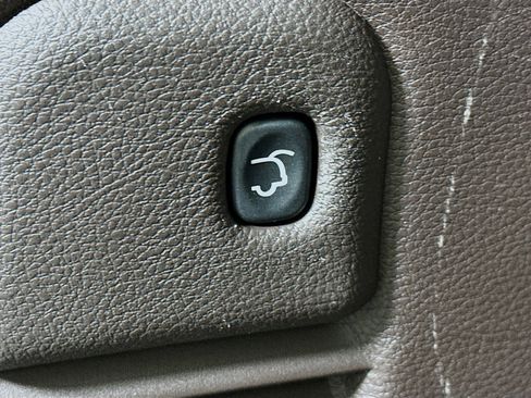 Used 2017 Jeep Grand Cherokee Summit image 31