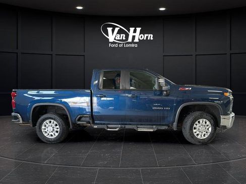 Used 2020 Chevrolet Silverado 2500 LT w/ All Star Edition AWD/4WD image 8