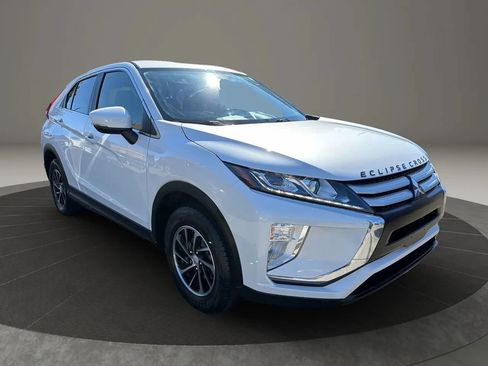 Used 2020 Mitsubishi Eclipse Cross ES FWD image 3