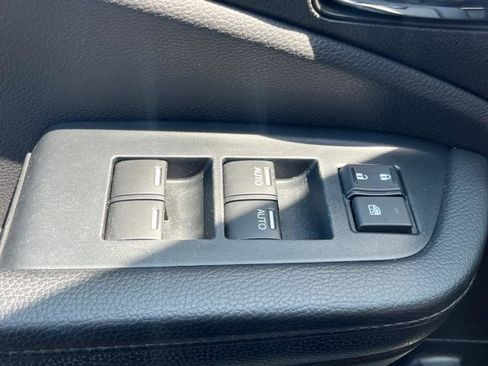 Used 2022 Honda Pilot Sport image 23