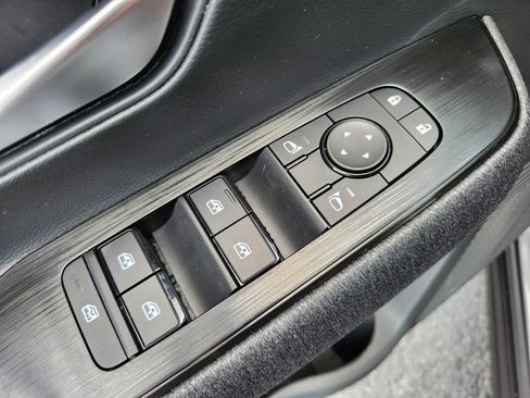 New 2026 Nissan Kicks SV w/ Interior Electronics Package AWD/4WD image 14