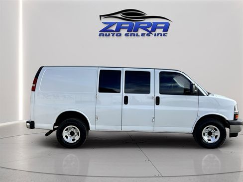 Used 2019 Chevrolet Express 2500 w/ Driver Convenience Package image 7
