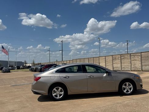 Used 2025 Chevrolet Malibu LS FWD image 27