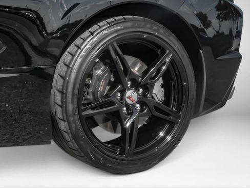 Used 2020 Chevrolet Corvette Stingray Premium Cpe w/ 3LT Preferred Equipment Group RWD image 59