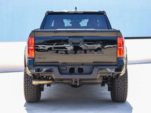 Used 2026 Toyota Tacoma TRD Sport AWD/4WD image 3