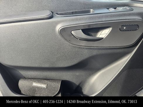 Used 2025 Mercedes-Benz Sprinter 2500 image 22