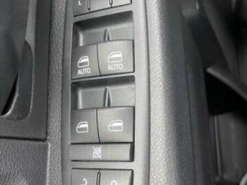 Used 2016 RAM 1500 Tradesman AWD/4WD image 17