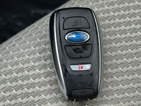 Used 2021 Subaru Forester Premium image 31