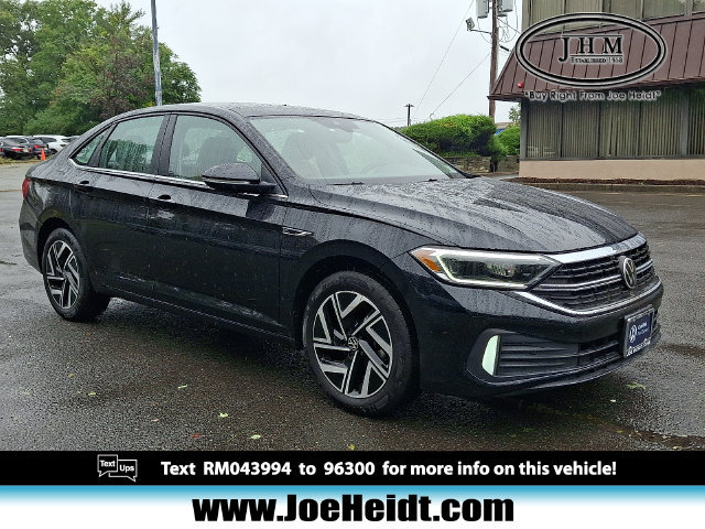 Used 2024 Volkswagen Jetta SEL FWD image 1