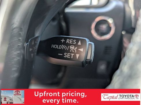 Used 2023 Toyota 4Runner TRD Off-Road Premium w/ Moonroof Package AWD/4WD image 19