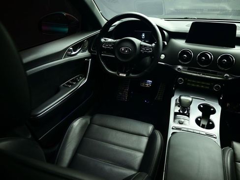 Certified 2021 Kia Stinger GT2 image 17