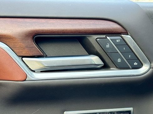 Used 2024 GMC Sierra 1500 Denali Ultimate image 13