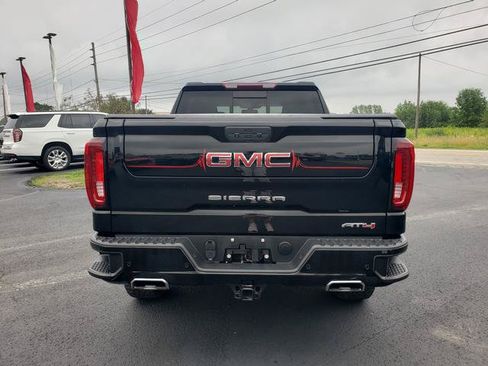 Used 2022 GMC Sierra 1500 AT4 w/ AT4 Preferred Package AWD/4WD image 4