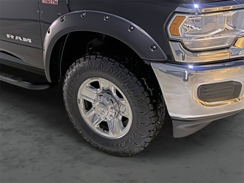 Used 2022 RAM 2500 Tradesman w/ Chrome Appearance Group image 14