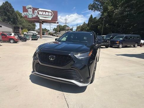 Used 2023 Toyota Highlander XSE AWD/4WD image 19