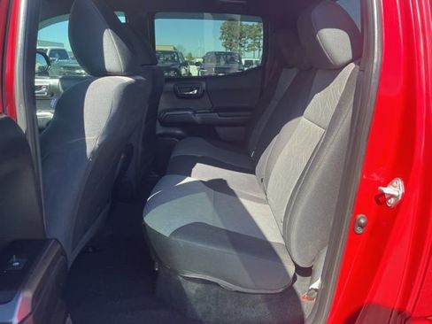 Used 2021 Toyota Tacoma TRD Off-Road AWD/4WD image 8