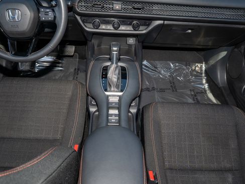 Certified 2023 Honda HR-V Sport image 24