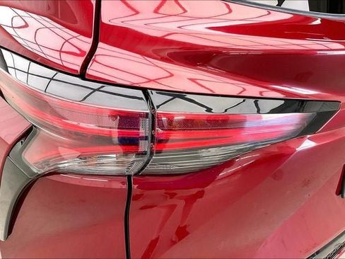 Used 2021 Toyota Sienna XSE w/ XSE Plus Package AWD/4WD image 27