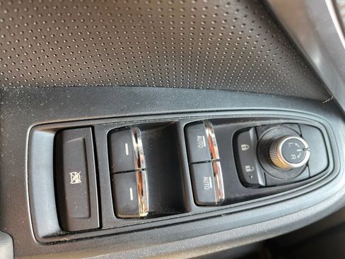 Used 2023 Subaru Crosstrek 2.5i Limited AWD/4WD image 26