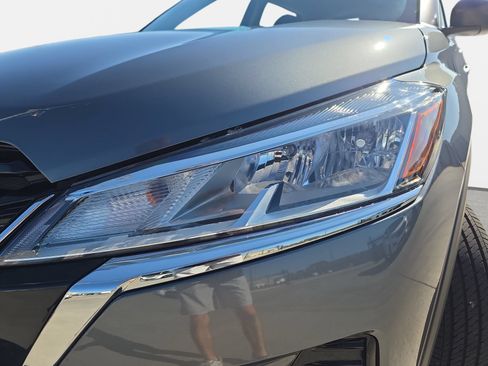 Certified 2025 Nissan Kicks Play S FWD image 28